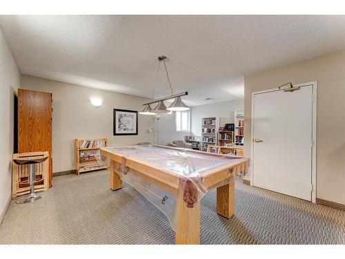 2312-7451 Springbank Boulevard Sw, Calgary, AB - Indoor Photo Showing Other Room