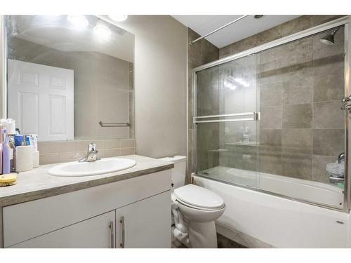 10509 Cityscape Drive Ne, Calgary, AB - Indoor Photo Showing Bathroom