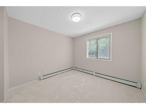 2113-16969 24 Street Sw, Calgary, AB - Indoor Photo Showing Other Room