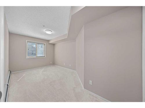 2113-16969 24 Street Sw, Calgary, AB - Indoor Photo Showing Other Room