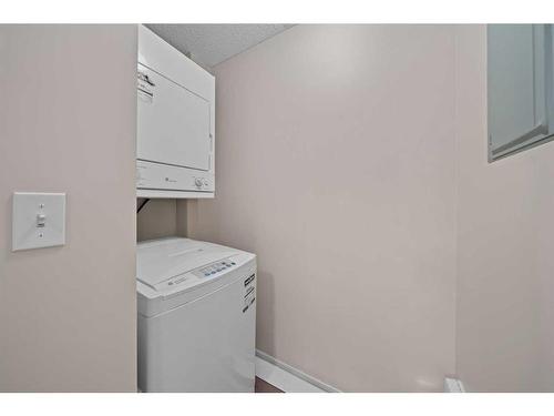 2113-16969 24 Street Sw, Calgary, AB - Indoor Photo Showing Laundry Room