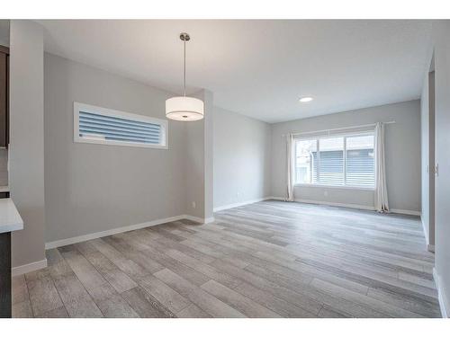 280 Lucas Boulevard Nw, Calgary, AB - Indoor