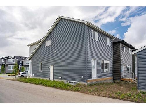 280 Lucas Boulevard Nw, Calgary, AB - Outdoor