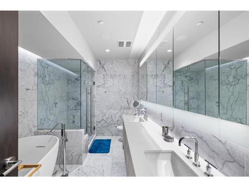 1207-738 1 Avenue Sw, Calgary, AB - Indoor Photo Showing Bathroom