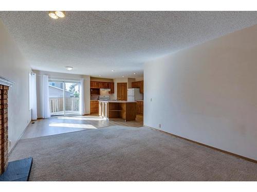 17 Sundown Close Se, Calgary, AB - Indoor