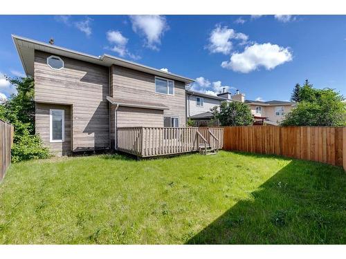 17 Sundown Close Se, Calgary, AB - Outdoor