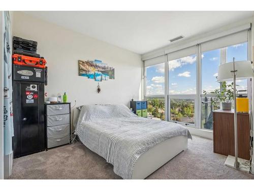 808-2505 17 Avenue Sw, Calgary, AB - Indoor Photo Showing Bedroom