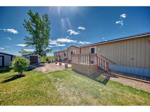 17 & 18 Roseglen Drive, Rosemary, AB - Outdoor