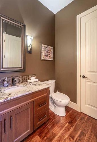 214 Artesia Gate, Heritage Pointe, AB - Indoor Photo Showing Bathroom