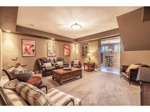 214 Artesia Gate, Heritage Pointe, AB - Indoor Photo Showing Living Room