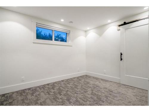 141 Walgrove Terrace Se, Calgary, AB - Indoor Photo Showing Other Room