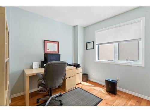 626 Hidden Vale Place Nw, Calgary, AB - Indoor Photo Showing Office