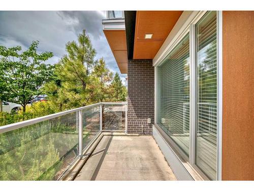 111-3130 Thirsk Street Nw, Calgary, AB - Outdoor With Exterior