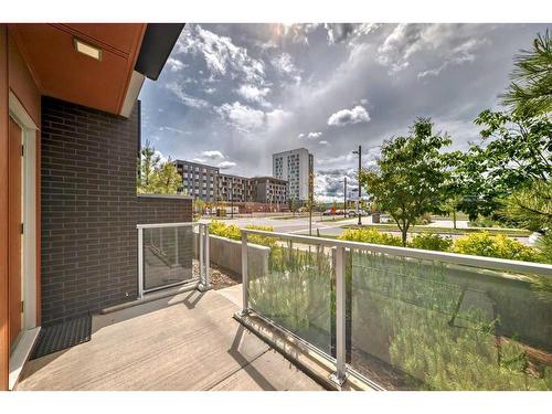 111-3130 Thirsk Street Nw, Calgary, AB - Outdoor With Exterior