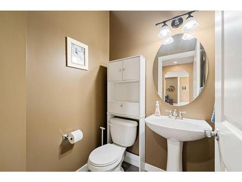 107 Cranwell Square Se, Calgary, AB - Indoor Photo Showing Bathroom