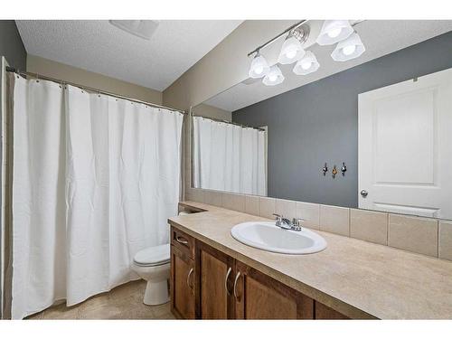 107 Cranwell Square Se, Calgary, AB - Indoor Photo Showing Bathroom