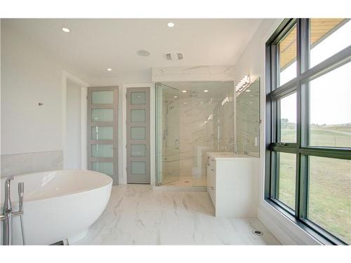 19 Red Willow Crescent West, Rural Foothills County, AB - Indoor Photo Showing Bathroom