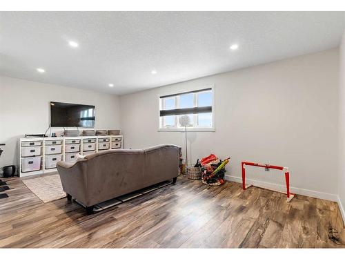 15 Keown Close, Olds, AB - Indoor