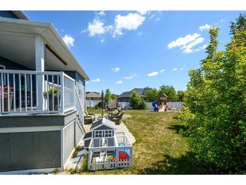 15 Keown Close, Olds, AB - Outdoor