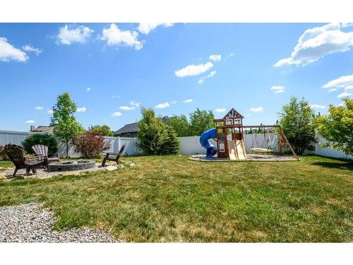 15 Keown Close, Olds, AB - Outdoor