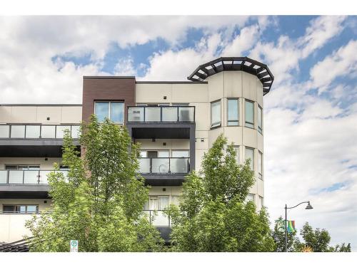 410-1899 45 Street Nw, Calgary, AB - Outdoor With Balcony