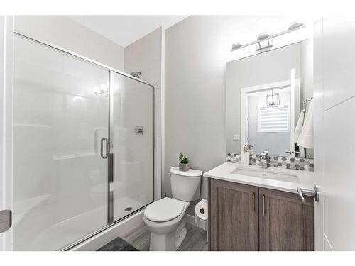 113 Amblehurst Green Nw, Calgary, AB - Indoor Photo Showing Bathroom