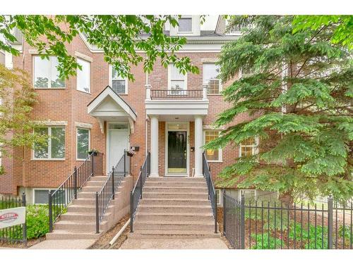 402 Garrison Square Sw, Calgary, AB - Outdoor With Balcony With Facade