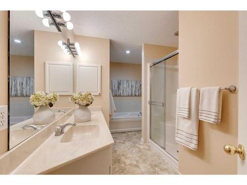 402 Garrison Square Sw, Calgary, AB - Indoor Photo Showing Bathroom