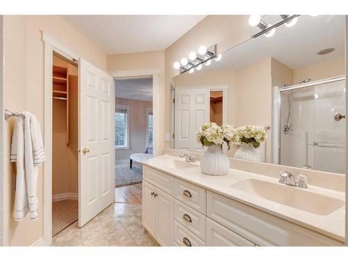 402 Garrison Square Sw, Calgary, AB - Indoor Photo Showing Bathroom