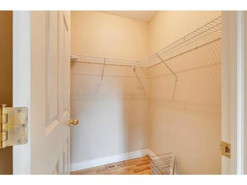 402 Garrison Square Sw, Calgary, AB - Indoor With Storage