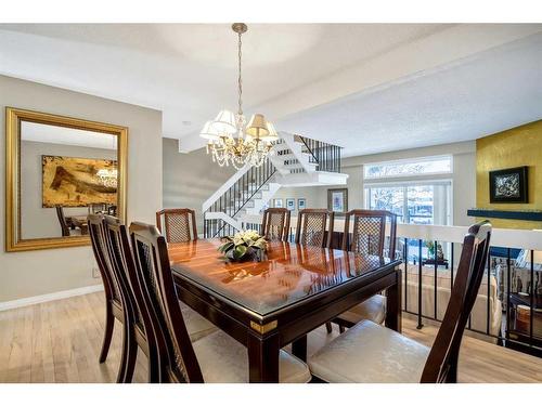 907-3240 66 Avenue Sw, Calgary, AB - Indoor Photo Showing Dining Room