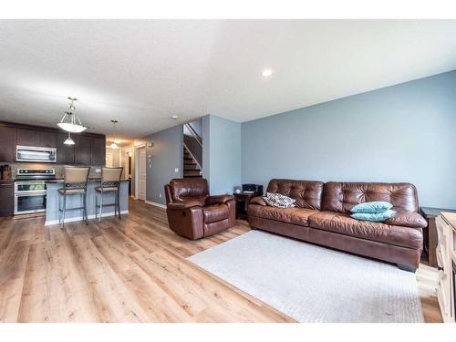 75 Chaparral Valley Gardens Se, Calgary, AB - Indoor Photo Showing Living Room