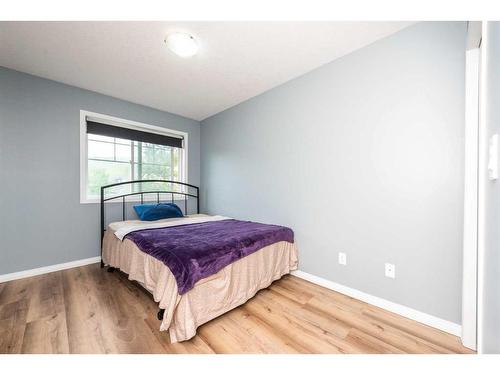 75 Chaparral Valley Gardens Se, Calgary, AB - Indoor Photo Showing Bedroom