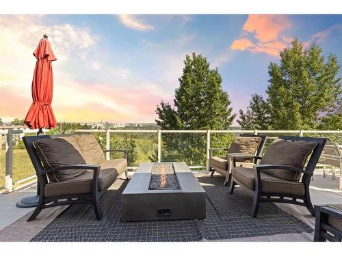 404-8 Hemlock Crescent Sw, Calgary, AB - Outdoor With Balcony