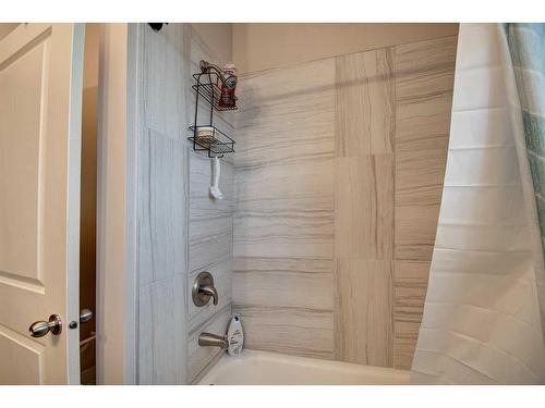 4-31035 Range Road 281, Rural Mountain View County, AB - Indoor Photo Showing Bathroom