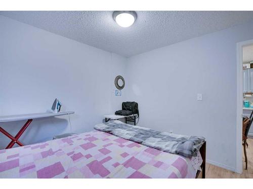 83 Saddlemont Manor Ne, Calgary, AB - Indoor Photo Showing Bedroom