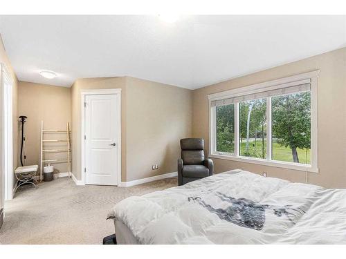3710 1 Street Nw, Calgary, AB - Indoor Photo Showing Bedroom
