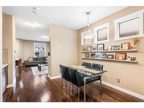 3710 1 Street Nw, Calgary, AB - Indoor