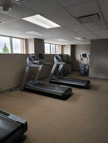 1014-1053 10 Street Sw, Calgary, AB - Indoor Photo Showing Gym Room