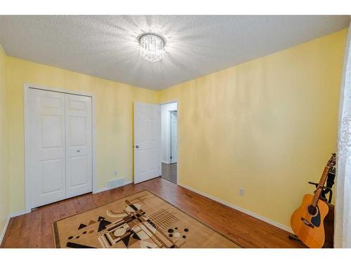 123 Chapalina Crescent Se, Calgary, AB - Indoor Photo Showing Other Room