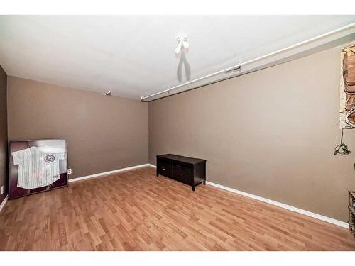 47-310 Brookmere Road Sw, Calgary, AB - Indoor Photo Showing Other Room