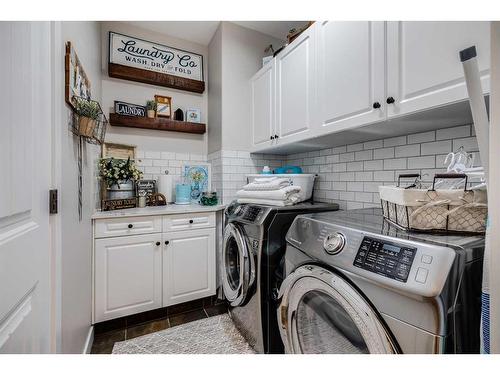 12 Liberty Place, Sylvan Lake, AB - Indoor Photo Showing Laundry Room