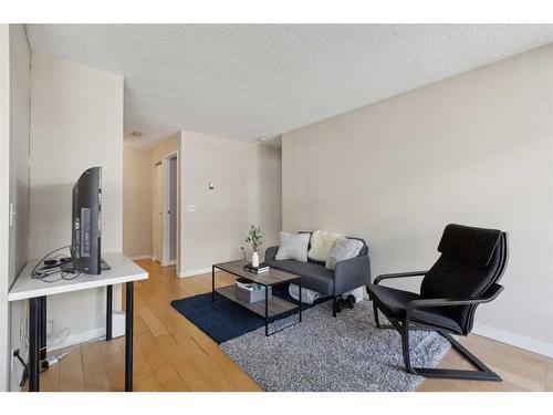 103-630 57 Avenue Sw, Calgary, AB - Indoor