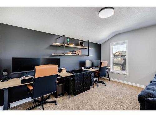 207 Cooperstown Lane Sw, Airdrie, AB - Indoor Photo Showing Office