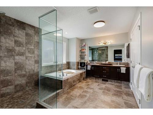 207 Cooperstown Lane Sw, Airdrie, AB - Indoor Photo Showing Bathroom