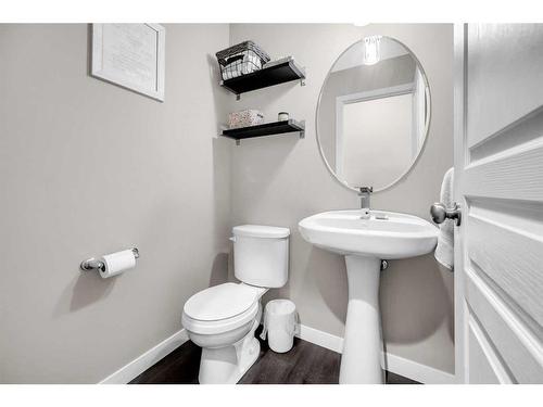 1907-881 Sage Valley Boulevard Nw, Calgary, AB - Indoor Photo Showing Bathroom