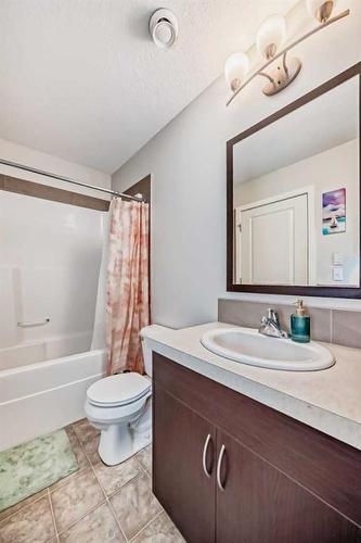 1714-250 Sage Valley Road Nw, Calgary, AB - Indoor Photo Showing Bathroom