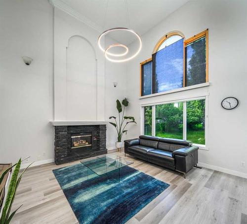 69 Hampstead Terrace Nw, Calgary, AB - Indoor With Fireplace
