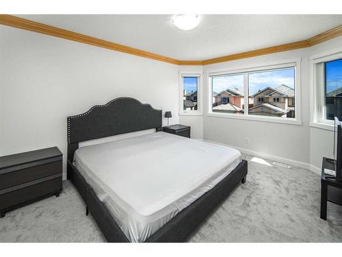 69 Hampstead Terrace Nw, Calgary, AB - Indoor Photo Showing Bedroom