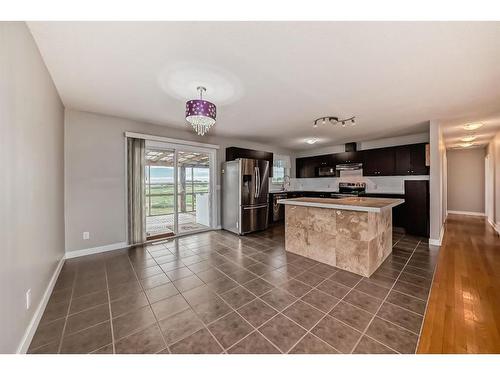 240045A Highway 1, Rural Wheatland County, AB - Indoor